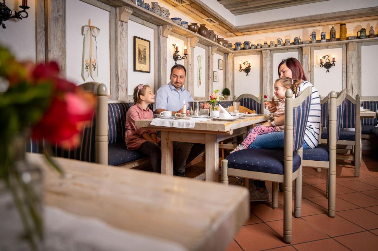 Hotel Reussischer Hof Schmölln المظهر الخارجي الصورة