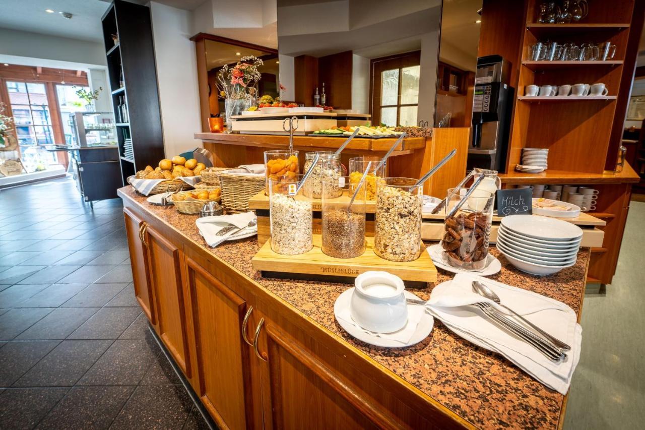 Hotel Reussischer Hof Schmölln المظهر الخارجي الصورة