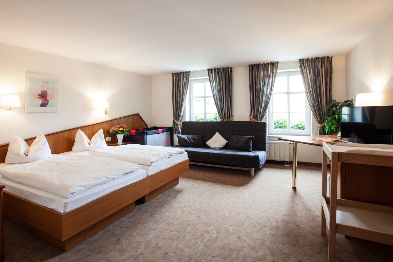 Hotel Reussischer Hof Schmölln المظهر الخارجي الصورة