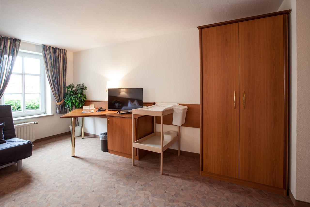 Hotel Reussischer Hof Schmölln المظهر الخارجي الصورة